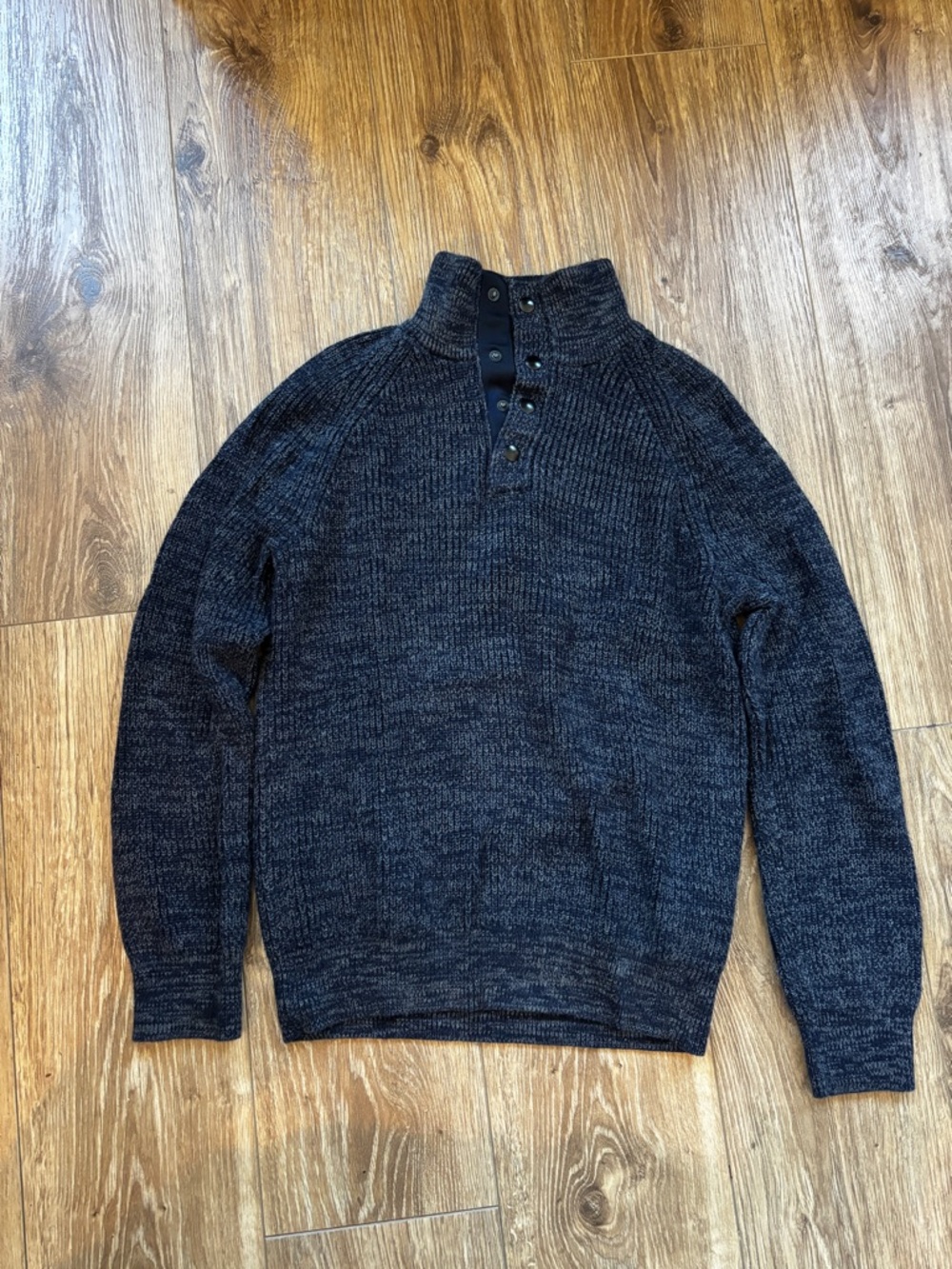 Banana Republic Men's Dark blue  Snaps-Front Turtleneck Sweater sz M